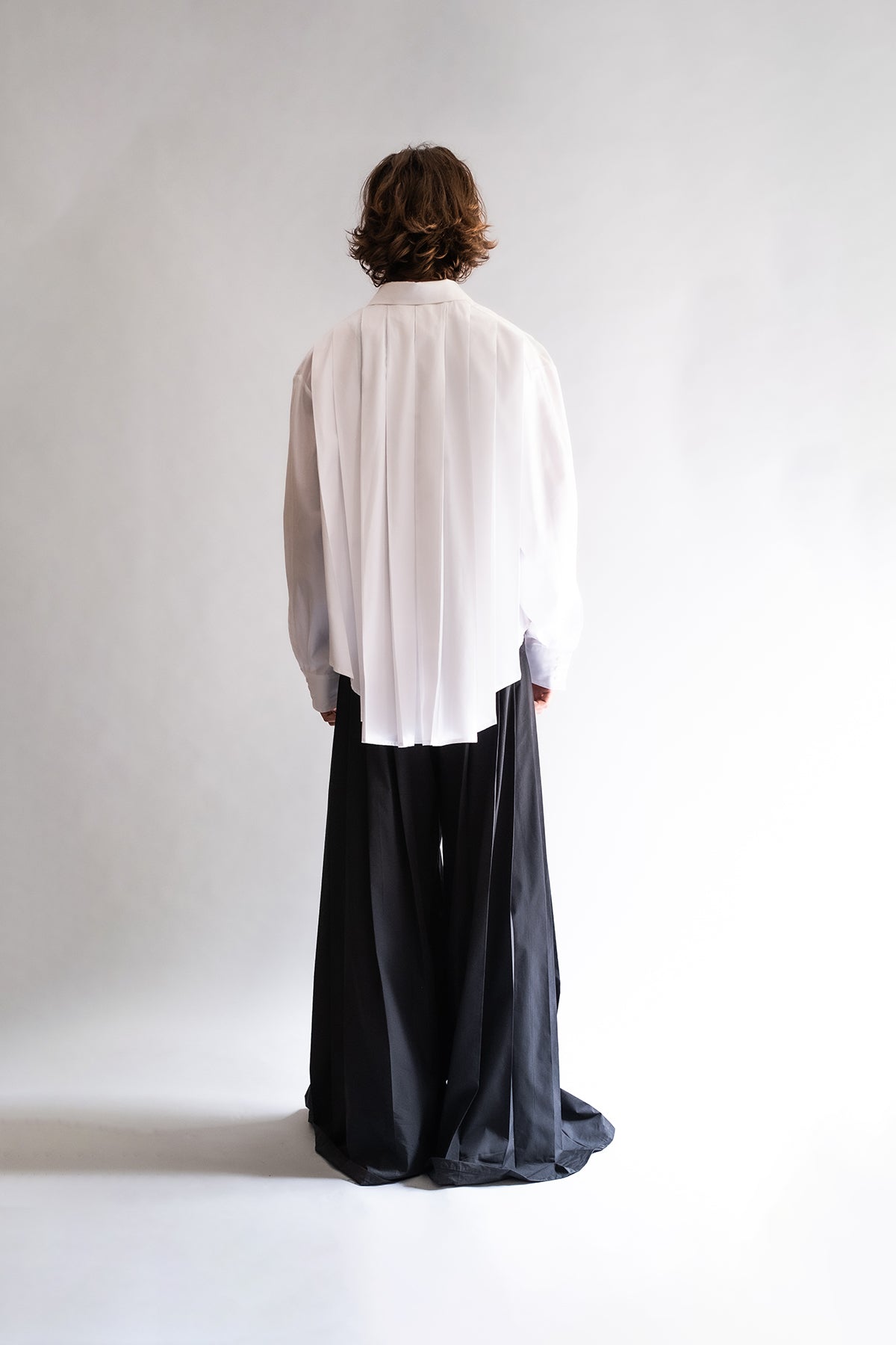 White pleated shirt - No Season 2024 Cyberdistortion