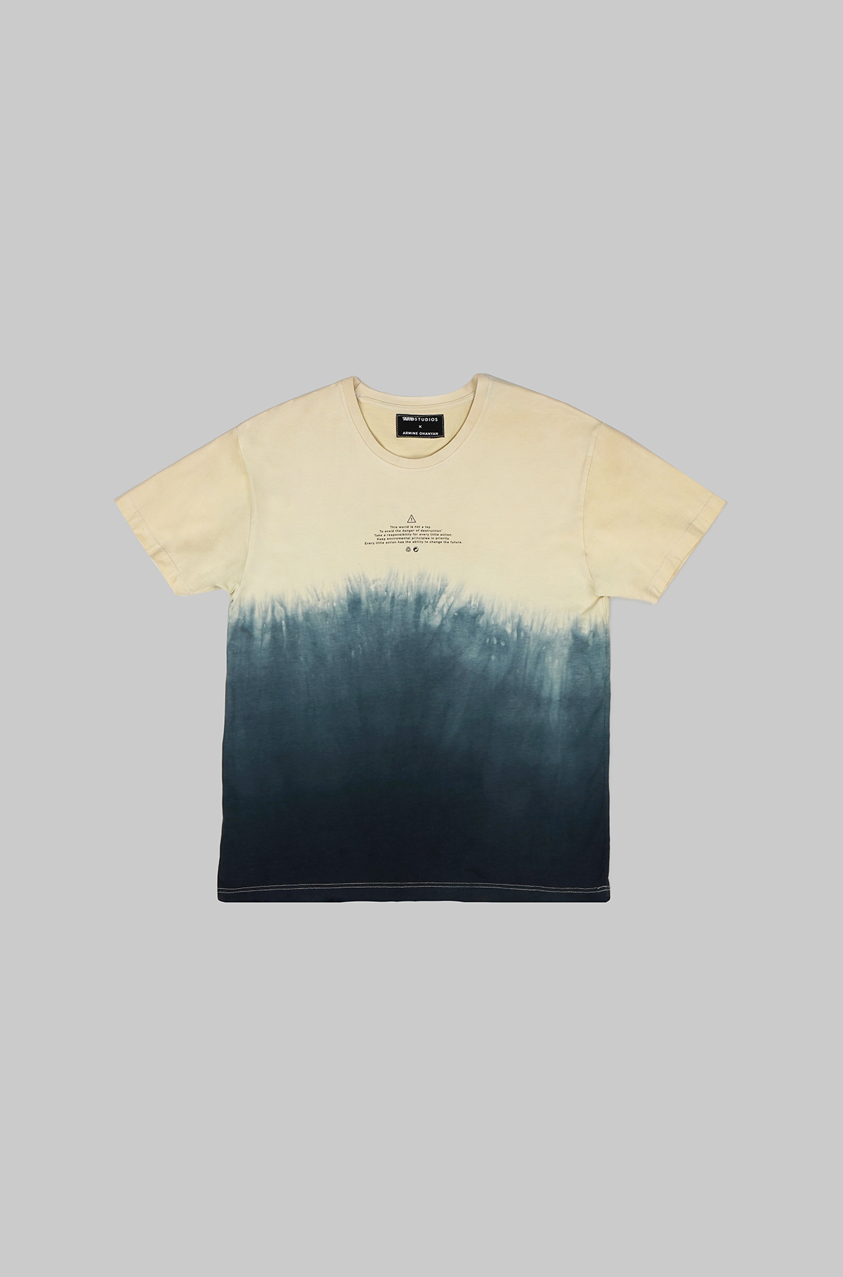 Oversized unisex t-shirt with natural dye for pre-order