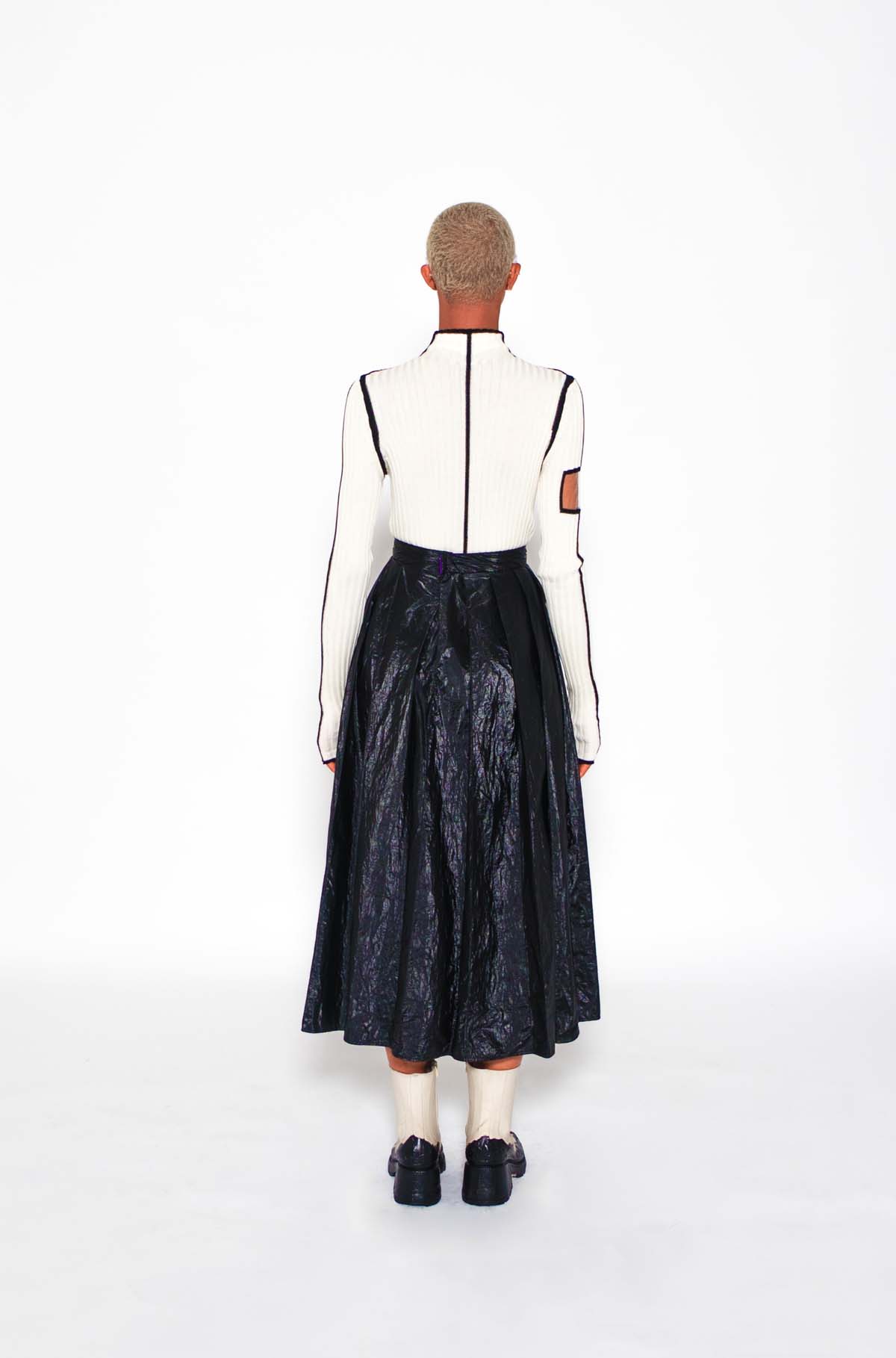 No Season 2023 knitted top on pre-order