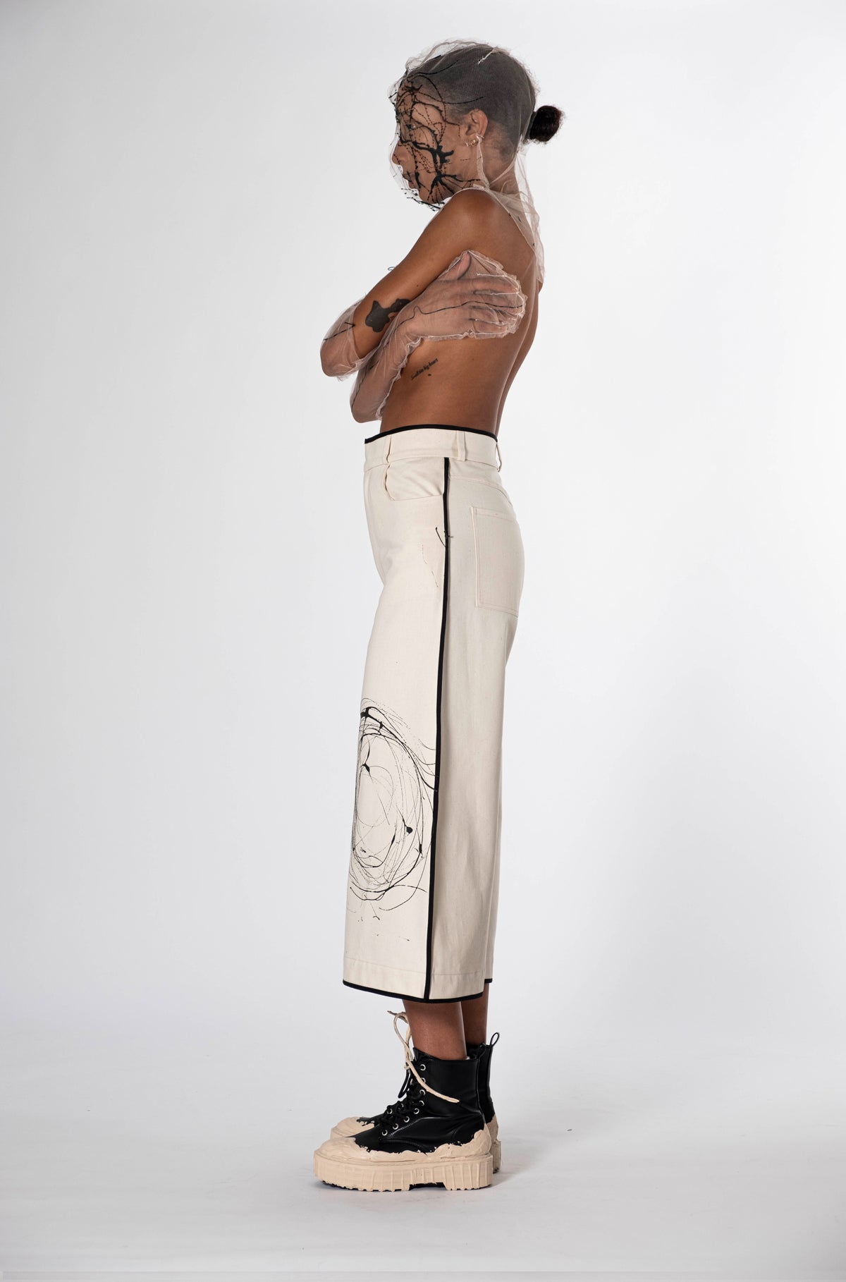 AOKI No Season pants on pre-order