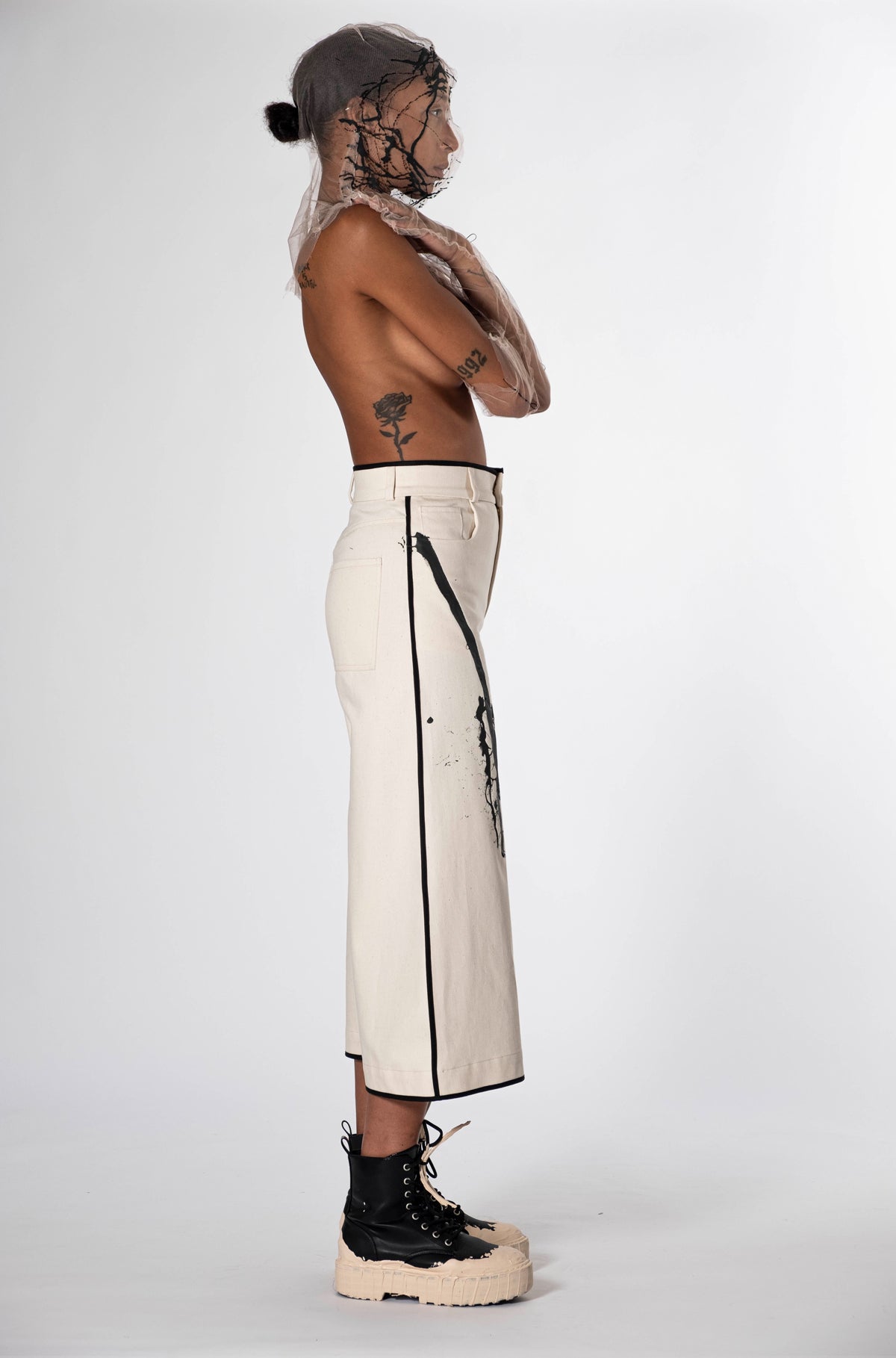 AOKI No Season pants on pre-order