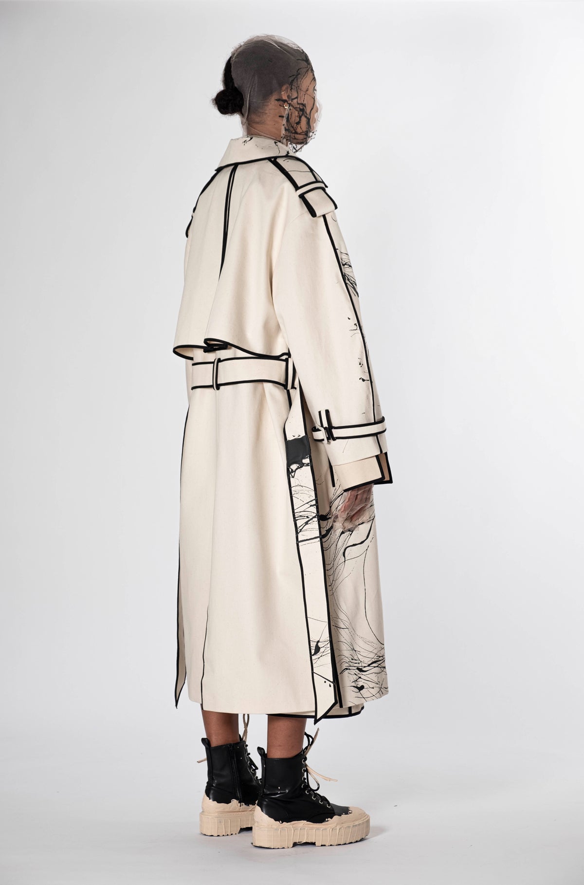 AOKI No Season trench coat on pre-order