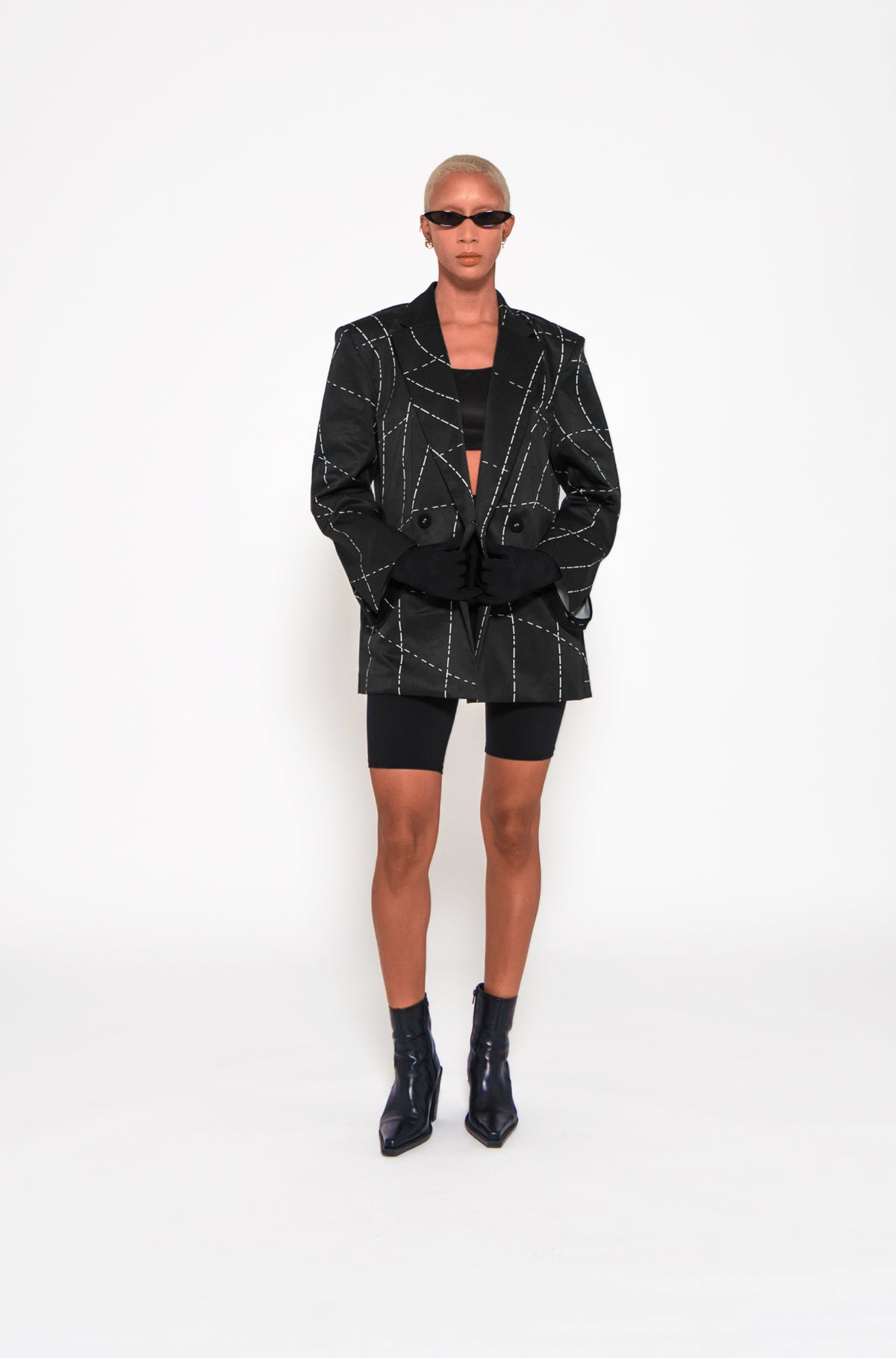 Oversize double-breasted jacket Bâti No Season 2023 on pre-order